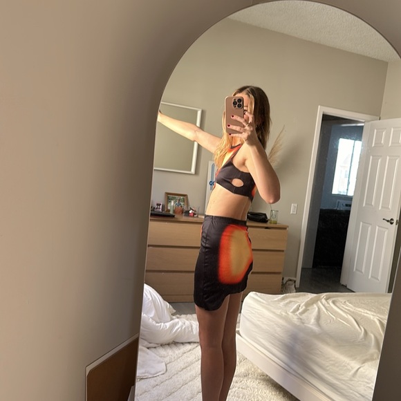 Lava Two Piece Set (Halloween Costume) - Picture 5 of 6